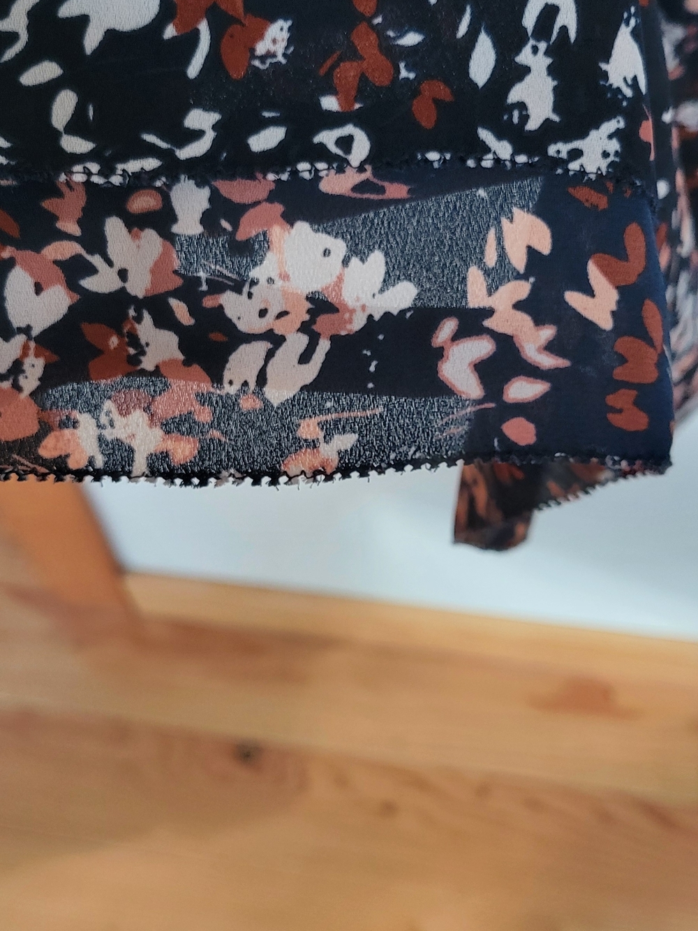 Monk & Lou Navy Floral Short Sleeve Dress With Subtle High-Low Hemline - Picture 4 of 4
